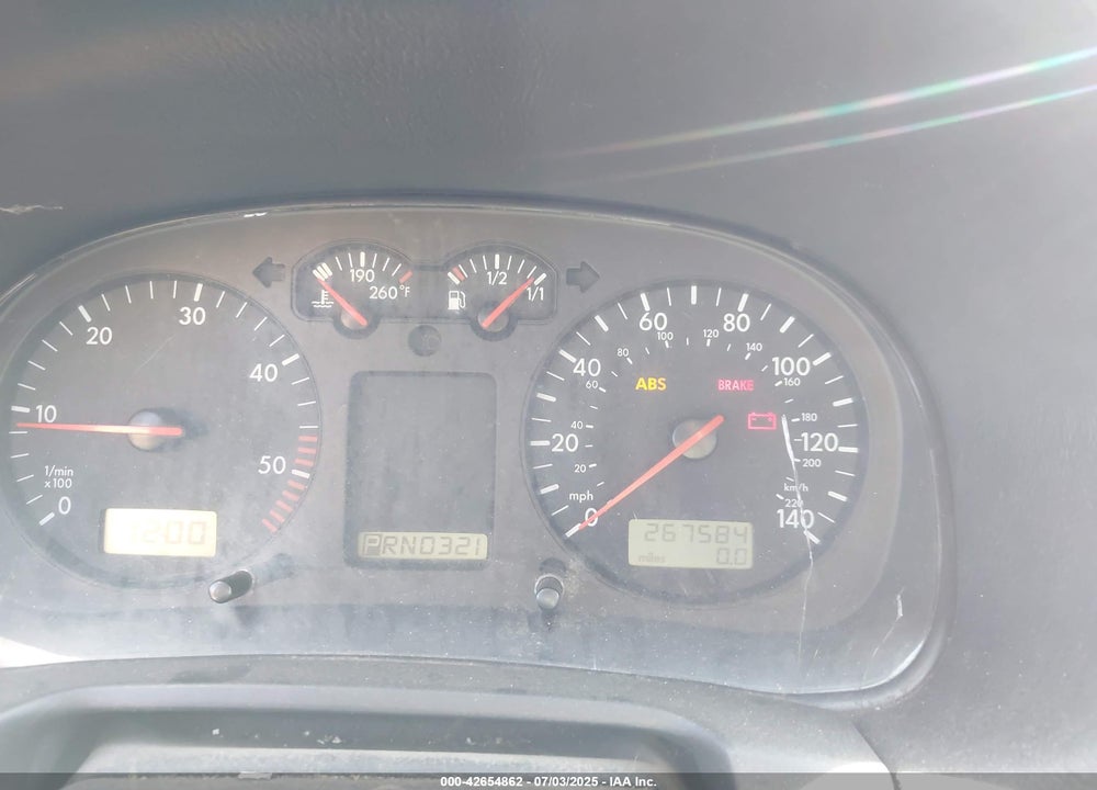 2000 VOLKSWAGEN GOLF GLS TDI VIN: 9BWGF21J1Y4039643