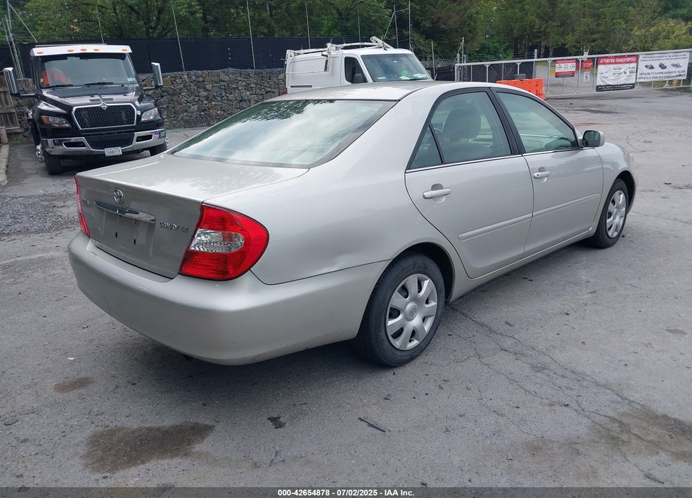 2004 TOYOTA CAMRY LE VIN: 4T1BE32K14U857478