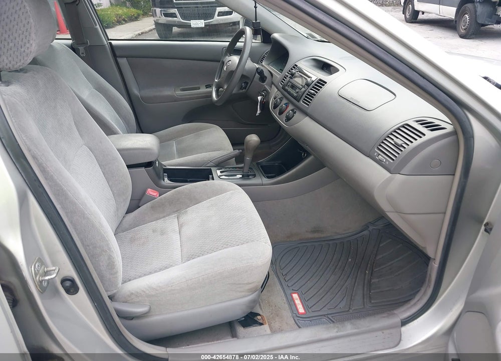 2004 TOYOTA CAMRY LE VIN: 4T1BE32K14U857478