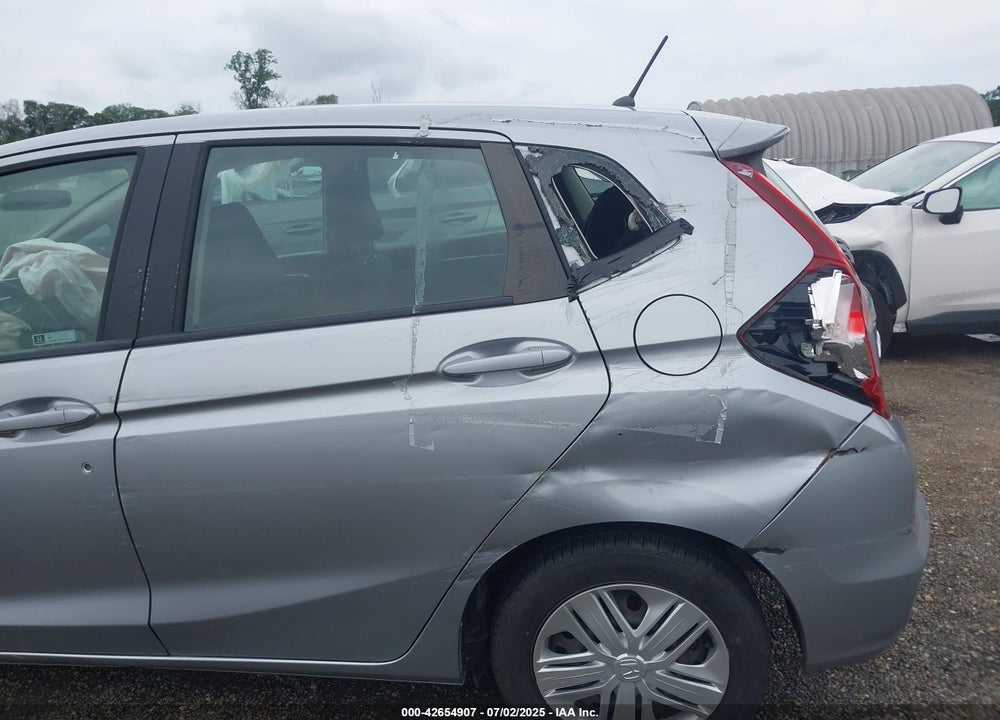 2019 HONDA FIT LX VIN: 3HGGK5H45KM725916