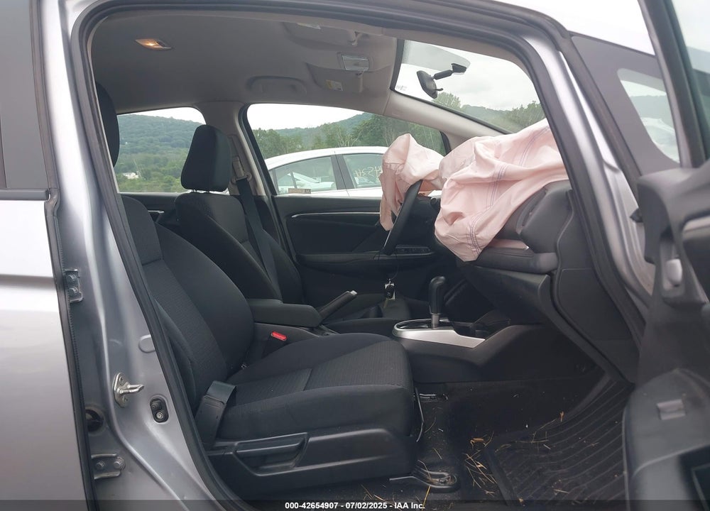 2019 HONDA FIT LX VIN: 3HGGK5H45KM725916