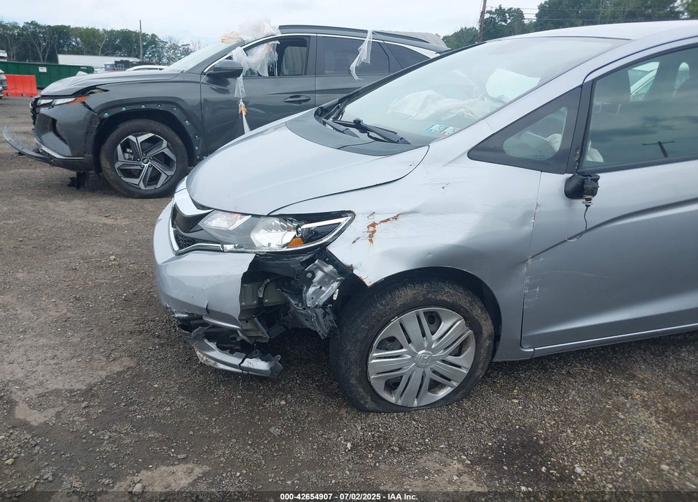 2019 HONDA FIT LX VIN: 3HGGK5H45KM725916