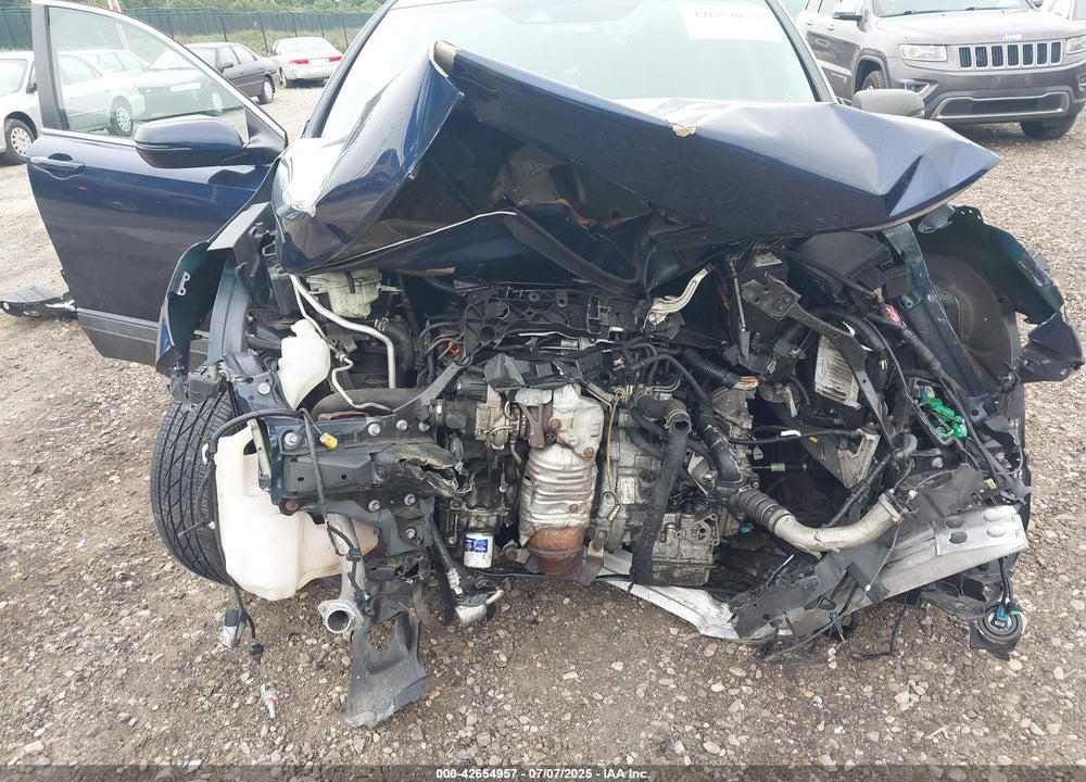 2017 HONDA CR-V VIN: 2HKRW2H5XHH682725