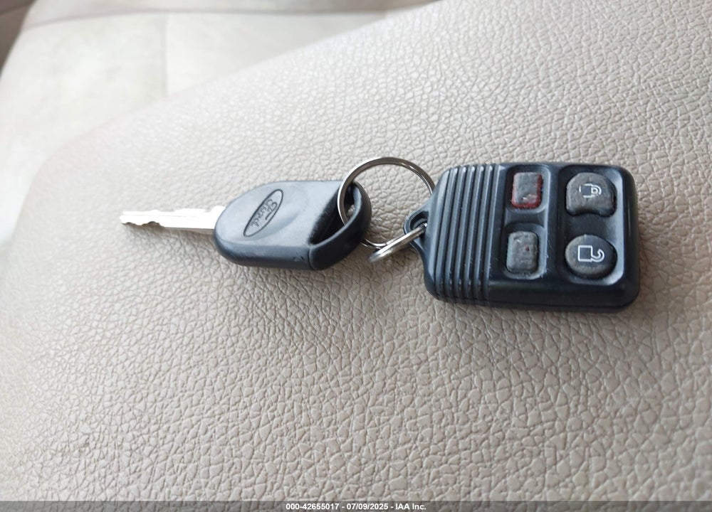 2006 FORD EXPLORER VIN: 1FMEU64E26UA98335