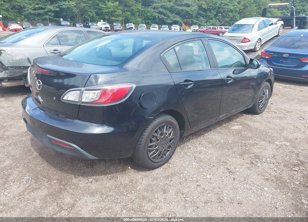 2011 MAZDA MAZDA3 VIN: JM1BL1UG9B1438171