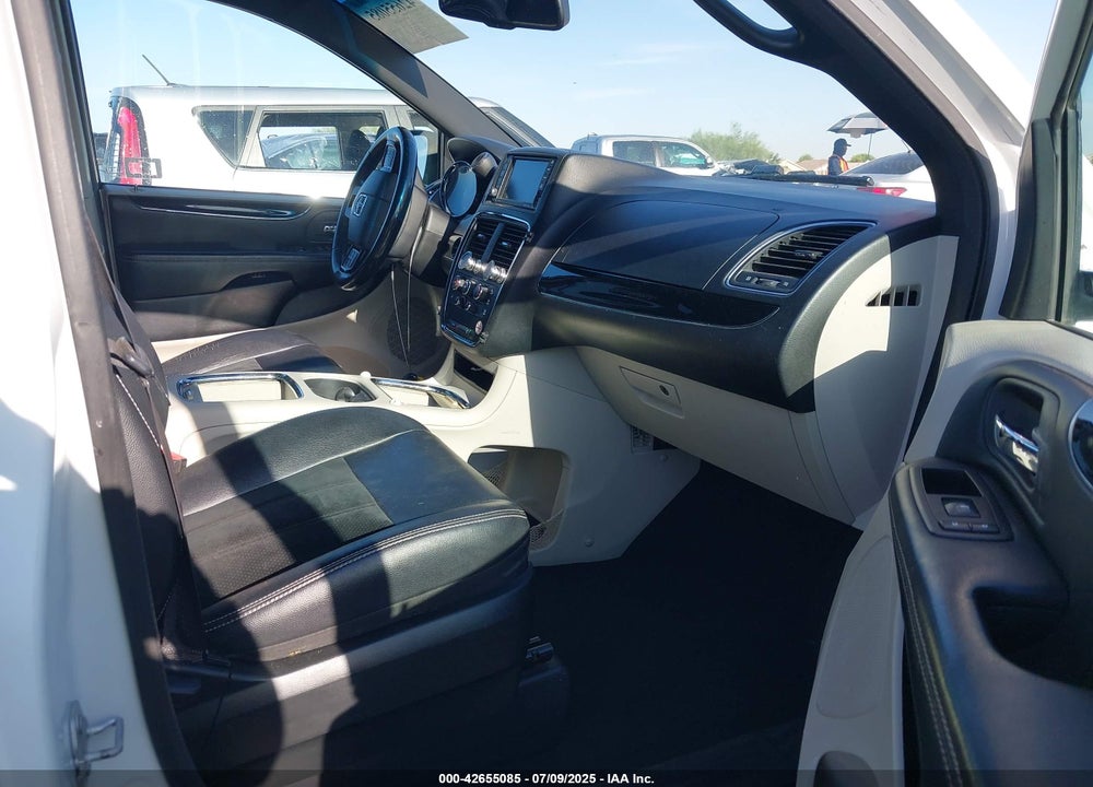 2017 DODGE GRAND CARAVAN VIN: 2C4RDGCG4HR685859