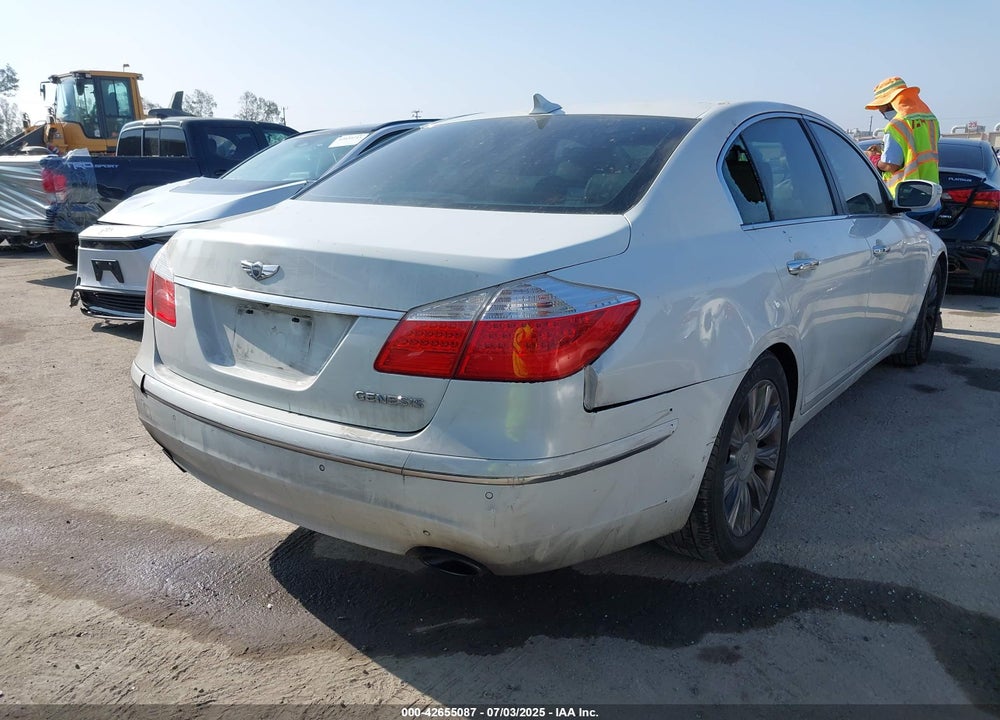 2010 HYUNDAI GENESIS VIN: KMHGC4DE6AU074418