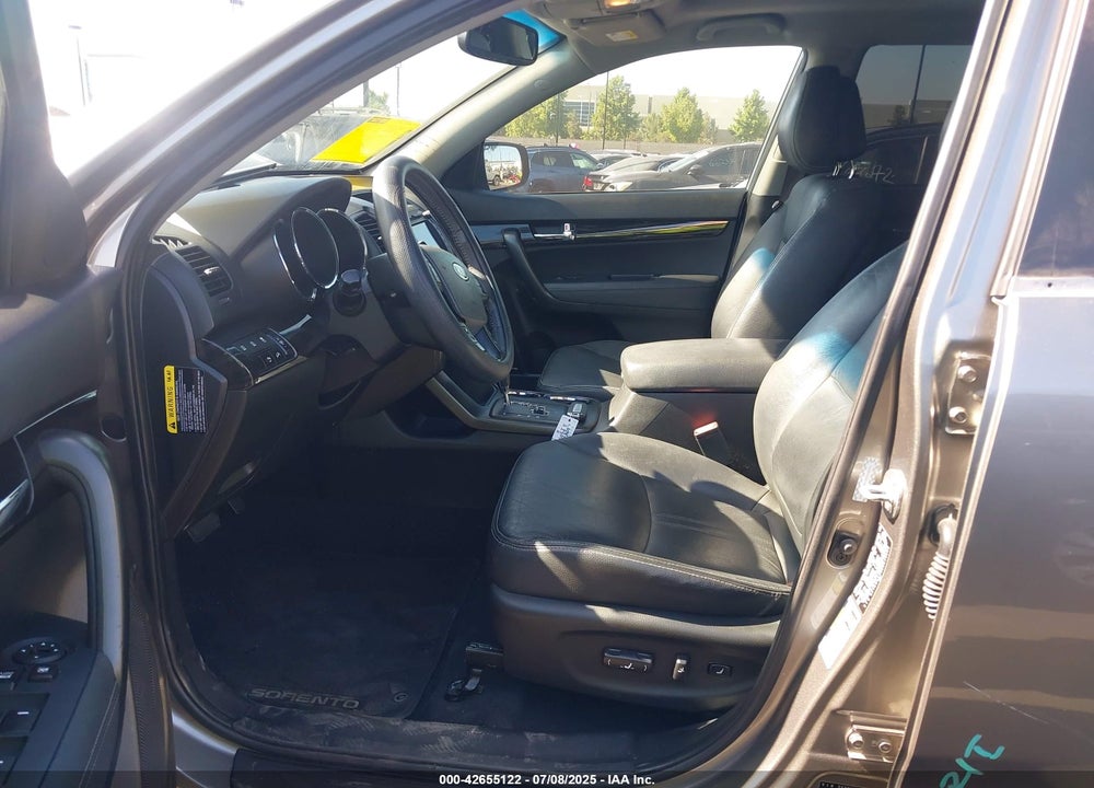 2011 KIA SORENTO VIN: 5XYKU4A28BG012849