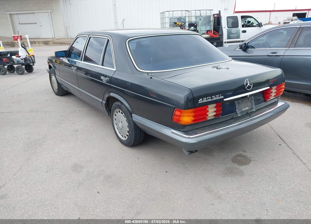 1990 MERCEDES-BENZ 420 SEL VIN: WDBCA35E8LA547613
