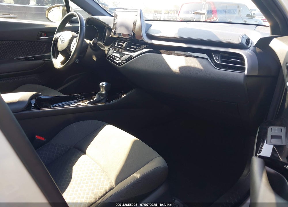 2021 TOYOTA C-HR VIN: JTNKHMBX0M1102350