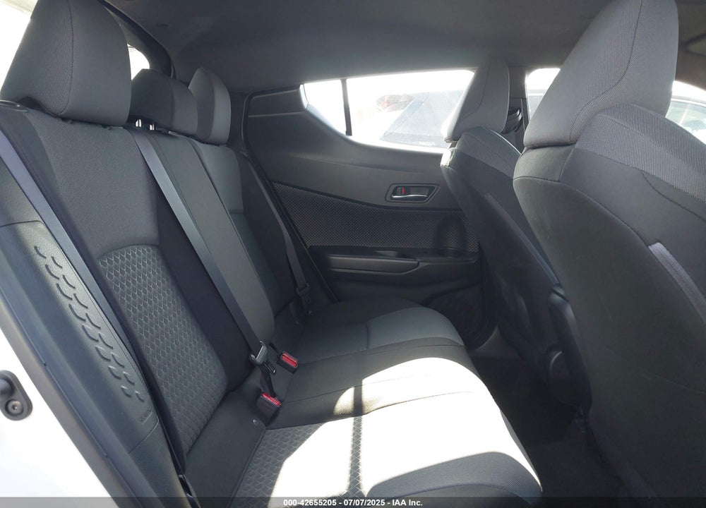 2021 TOYOTA C-HR VIN: JTNKHMBX0M1102350