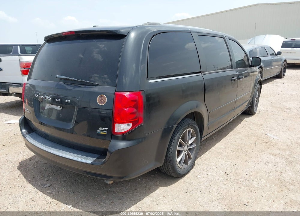 2017 DODGE GRAND CARAVAN SXT VIN: 2C4RDGCG5HR732445