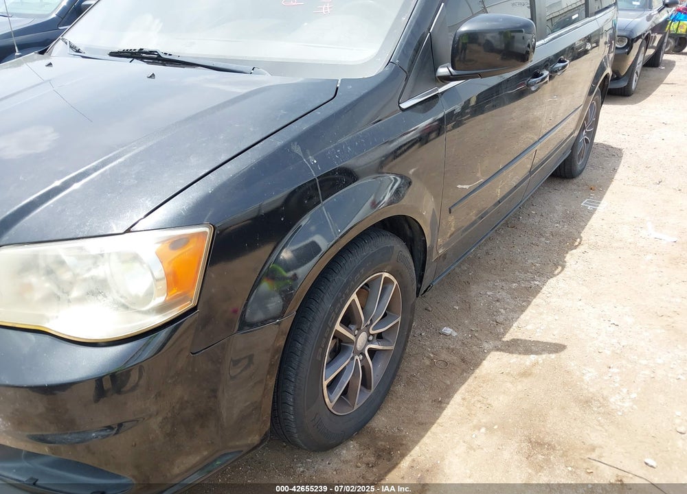 2017 DODGE GRAND CARAVAN SXT VIN: 2C4RDGCG5HR732445