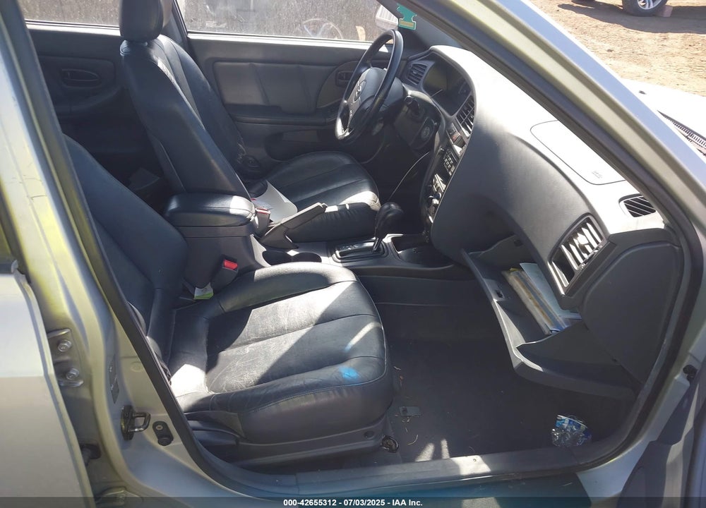 2002 HYUNDAI ELANTRA GLS/GT VIN: KMHDN55D12U062168