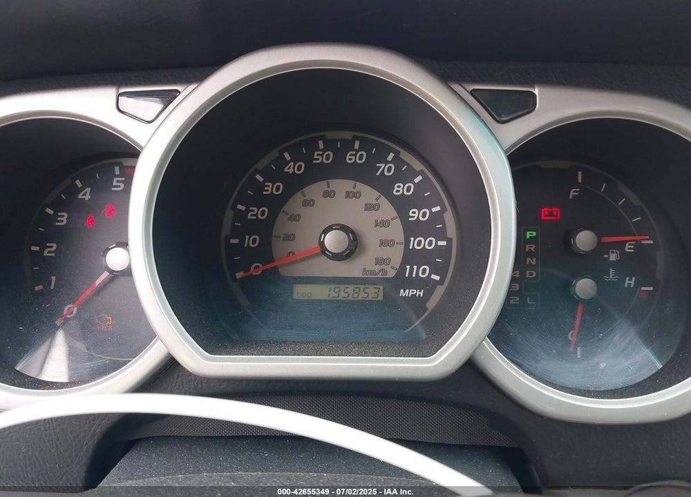 2004 TOYOTA 4RUNNER SR5 V8 VIN: JTEBT14R140032052