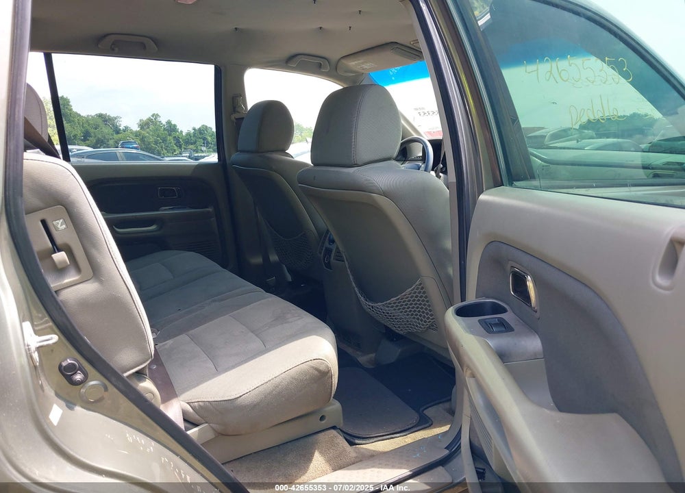2007 HONDA PILOT VIN: 2HKYF18137H507184