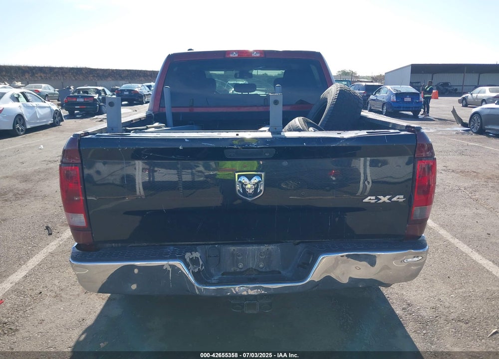 2019 RAM 1500 CLASSIC VIN: 1C6RR7KM4KS751395