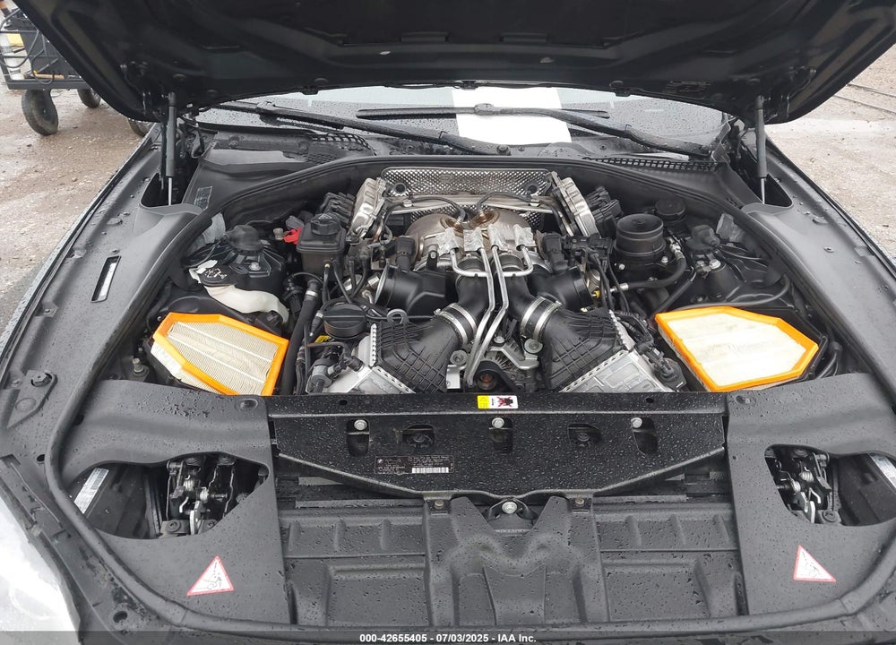 2013 BMW M6 VIN: WBSLZ9C55DDZ78127