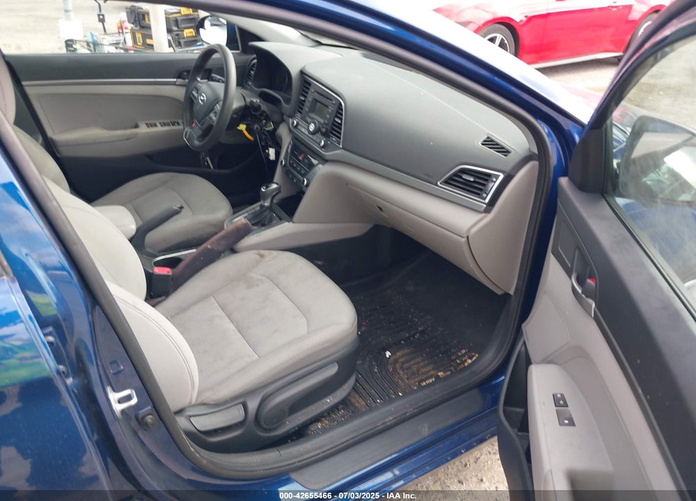 2017 HYUNDAI ELANTRA VIN: 5NPD74LF9HH191212