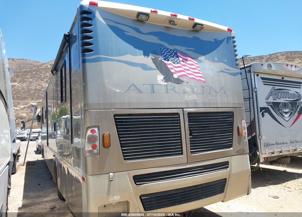 2003 FREIGHTLINER CHASSIS X LINE MOTOR HOME VIN: 4UZAAHAK63CM15919