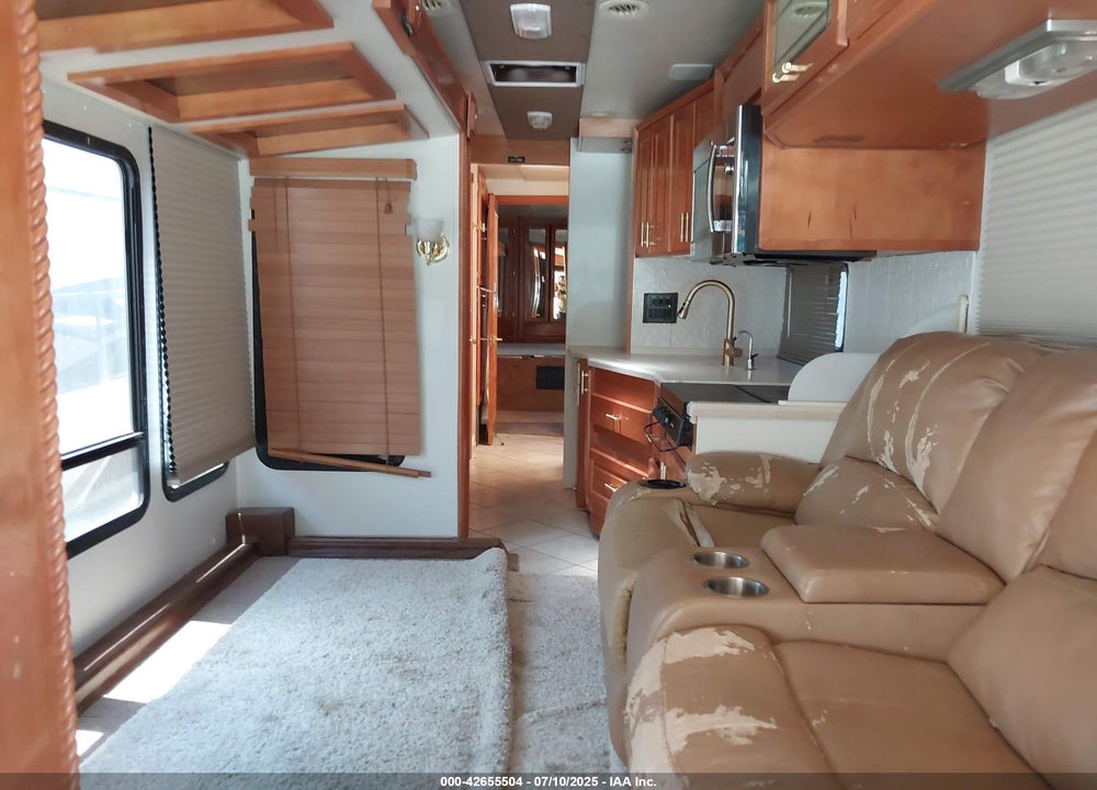 2003 FREIGHTLINER CHASSIS X LINE MOTOR HOME VIN: 4UZAAHAK63CM15919