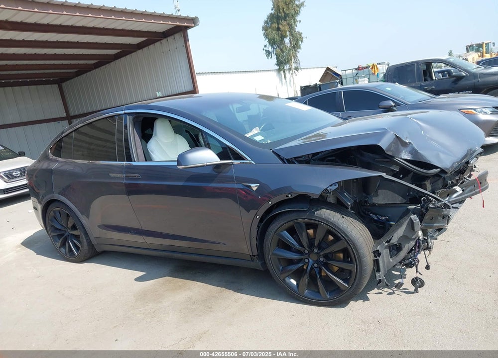 2019 TESLA MODEL X VIN: 5YJXCBE2XKF181057