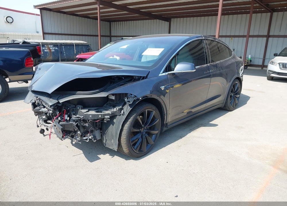 2019 TESLA MODEL X VIN: 5YJXCBE2XKF181057