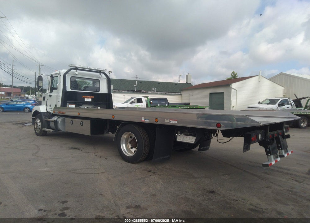 2024 MACK MD VIN: 1M2MDBAA4RS012111