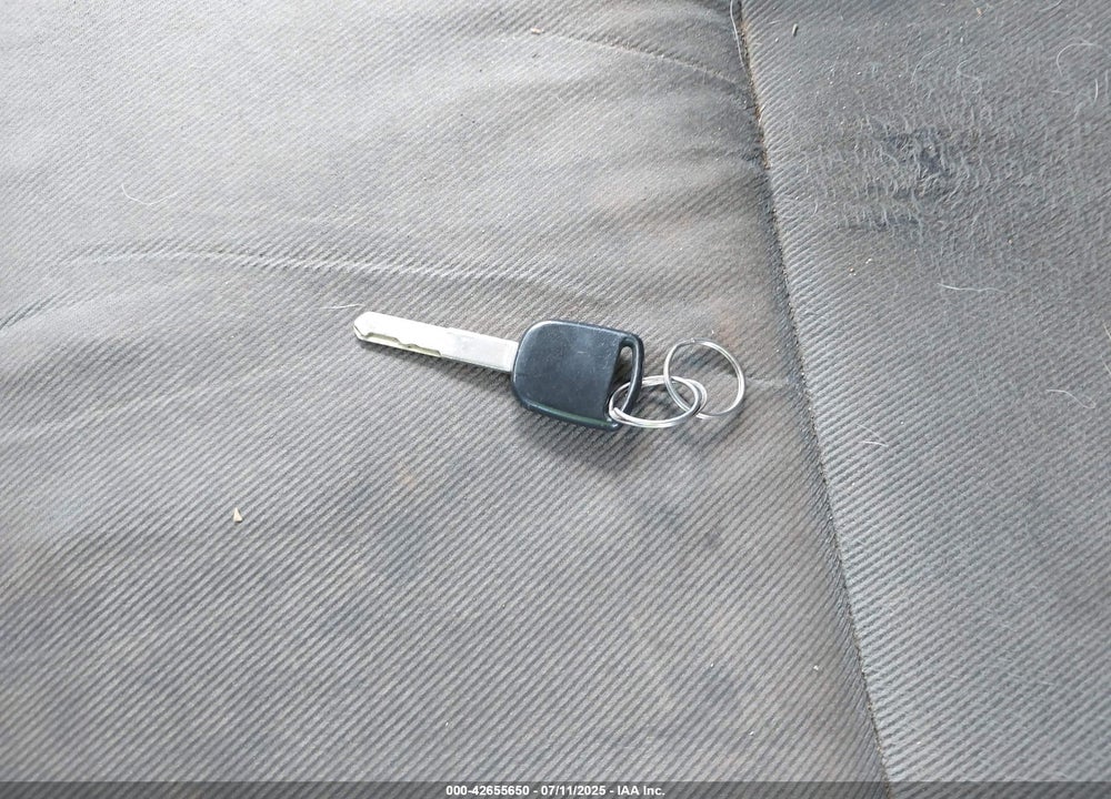2005 HONDA ELEMENT EX VIN: 5J6YH28605L010995