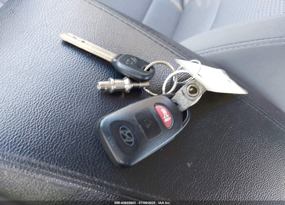 2012 HYUNDAI SONATA VIN: 5NPEB4AC8CH493336