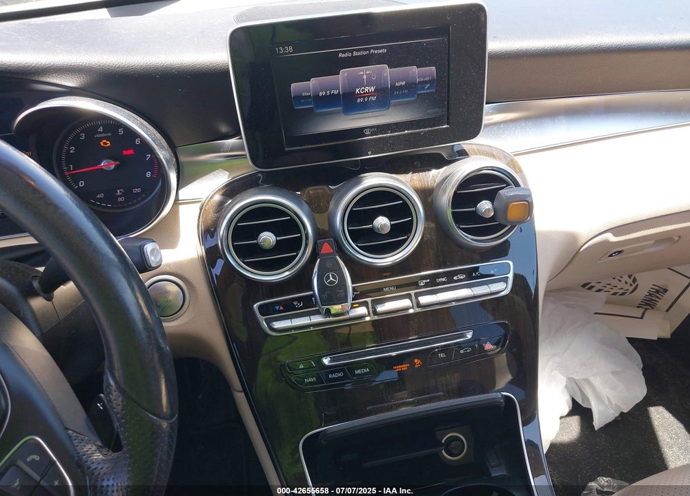 2017 MERCEDES-BENZ GLC 300 VIN: WDC0G4JB9HF183615