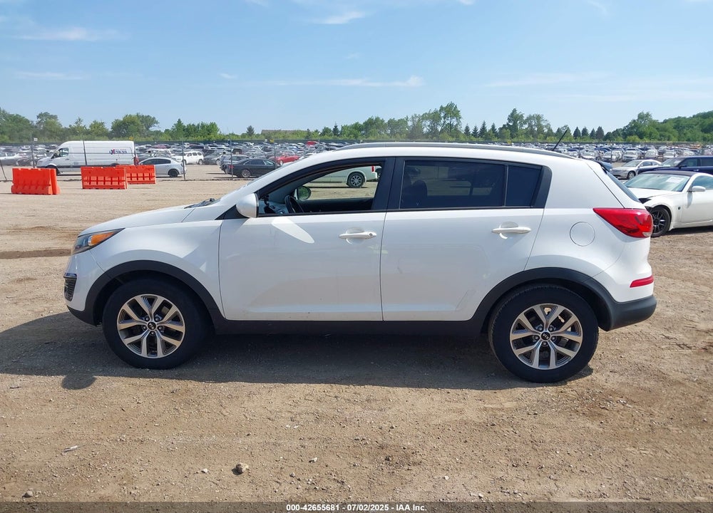 2016 KIA SPORTAGE VIN: KNDPB3ACXG7844793