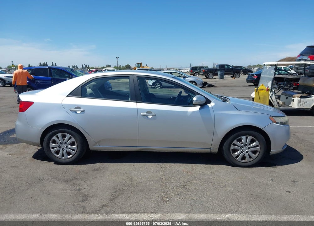 2010 KIA FORTE VIN: KNAFU4A29A5132200