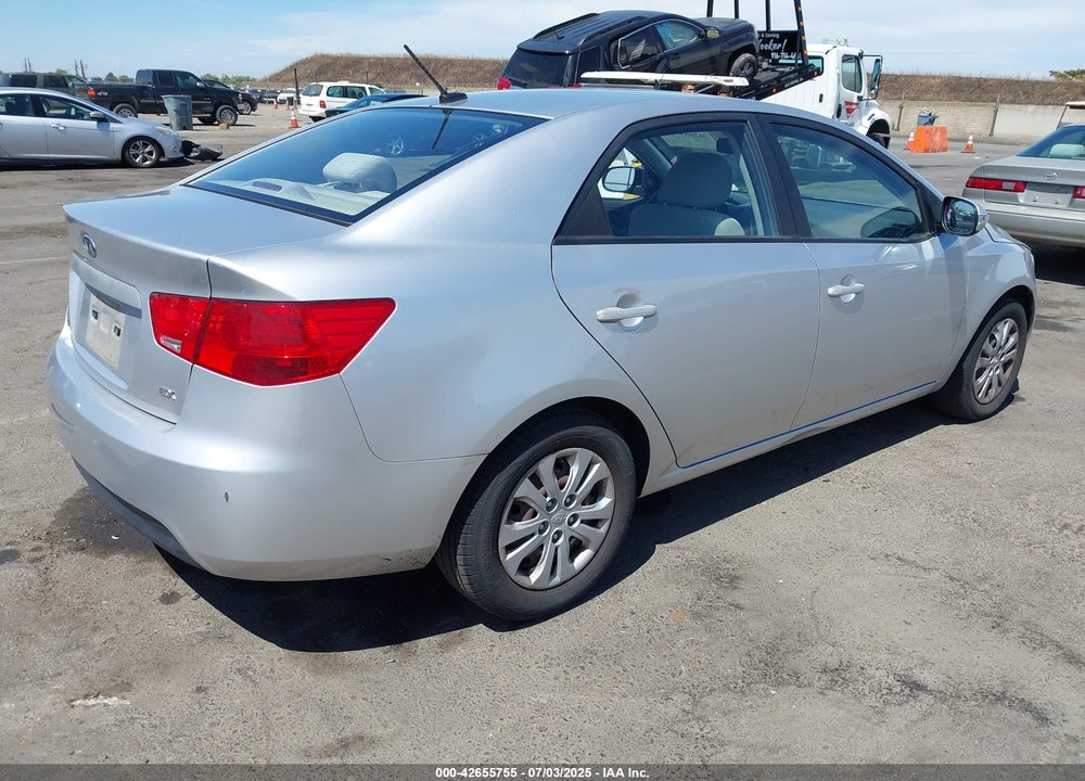 2010 KIA FORTE VIN: KNAFU4A29A5132200