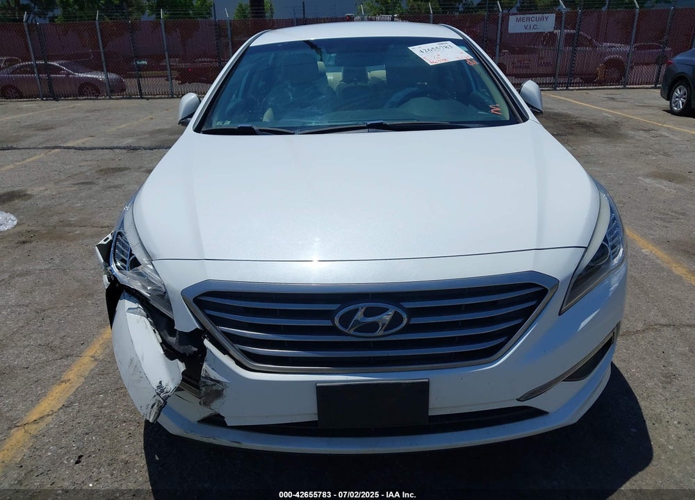 2015 HYUNDAI SONATA SE VIN: 5NPE24AF5FH179092
