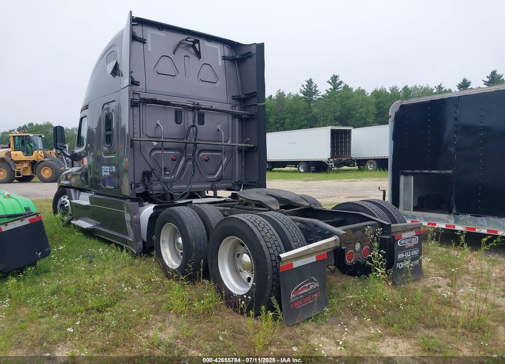 2015 FREIGHTLINER CASCADIA 125 VIN: 3AKJGLD54FSGB5046