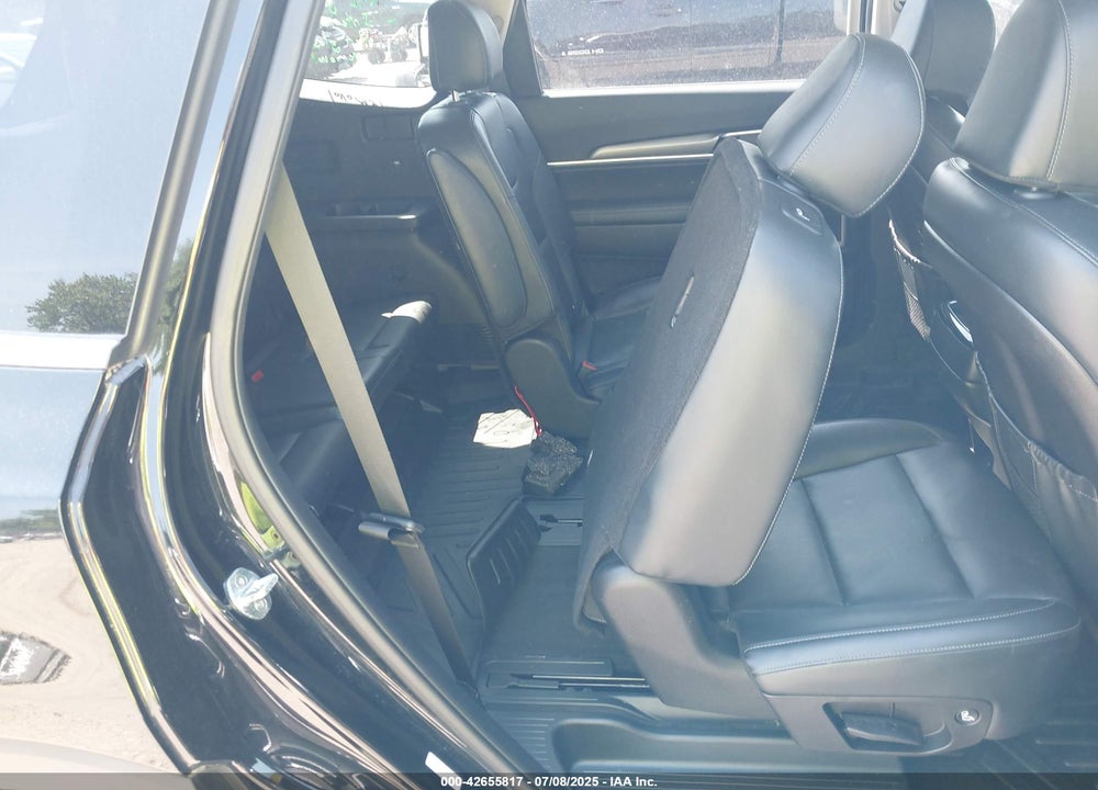 2022 KIA TELLURIDE VIN: 5XYP64HC1NG228304