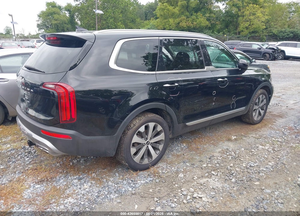 2022 KIA TELLURIDE VIN: 5XYP64HC1NG228304