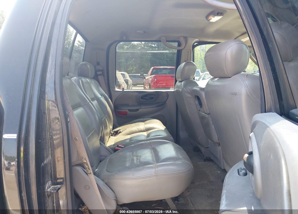 2002 FORD F-150 LARIAT/XLT VIN: 1FTRW08L62KE40056