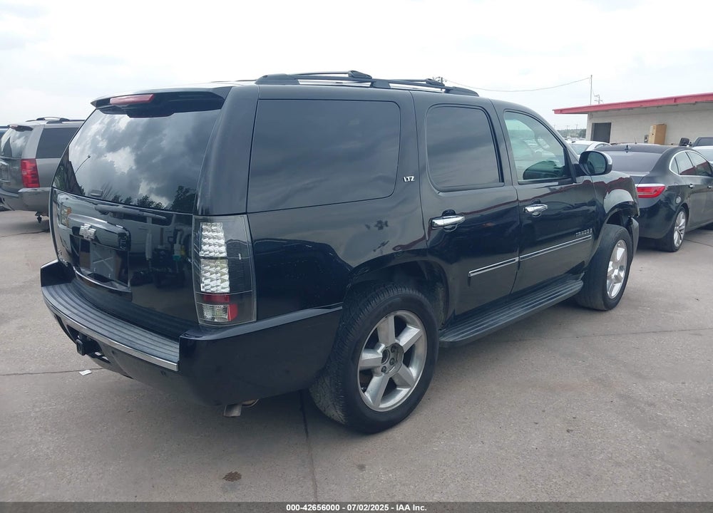 2009 CHEVROLET TAHOE VIN: 1GNFC33J09R184315