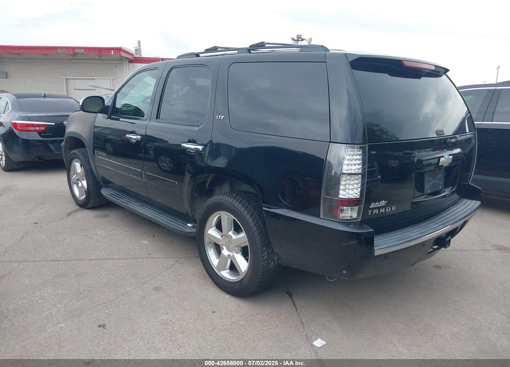 2009 CHEVROLET TAHOE VIN: 1GNFC33J09R184315
