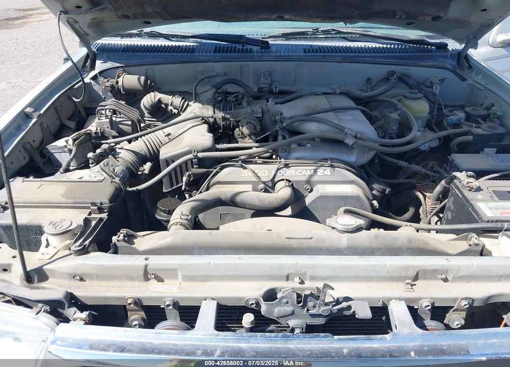 2000 TOYOTA 4RUNNER SR5 V6 VIN: JT3GN86R7Y0166584