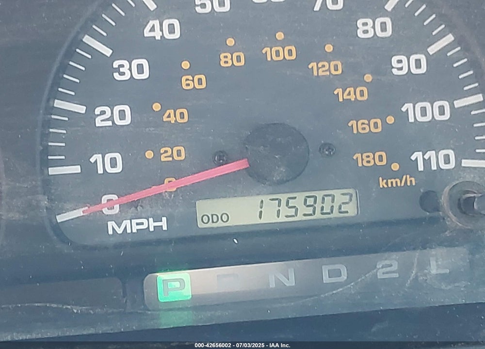 2000 TOYOTA 4RUNNER SR5 V6 VIN: JT3GN86R7Y0166584