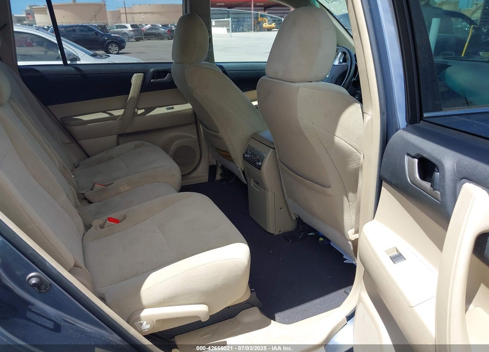 2012 TOYOTA HIGHLANDER VIN: 5TDBK3EH0CS164112