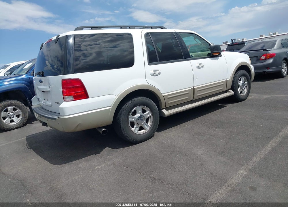 2005 FORD EXPEDITION EDDIE BAUER/KING RANCH VIN: 1FMFU175X5LA75117