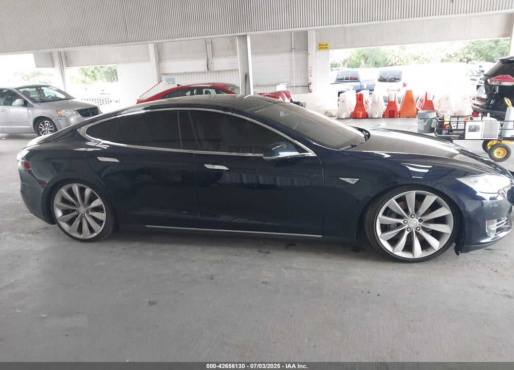 2014 TESLA MODEL S VIN: 5YJSA1H11EFP60357