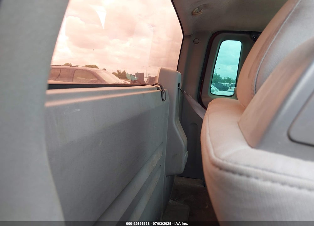 2007 FORD F-150 STX/XL/XLT VIN: 1FTRF12207KC63579