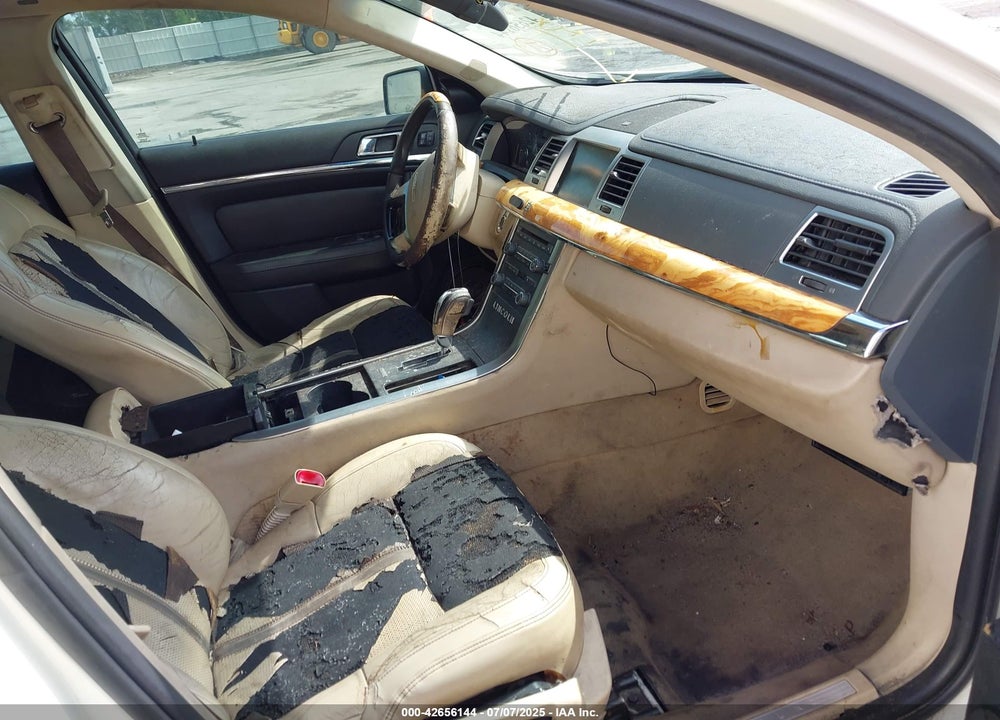 2009 LINCOLN MKS VIN: 1LNHM93R69G613293