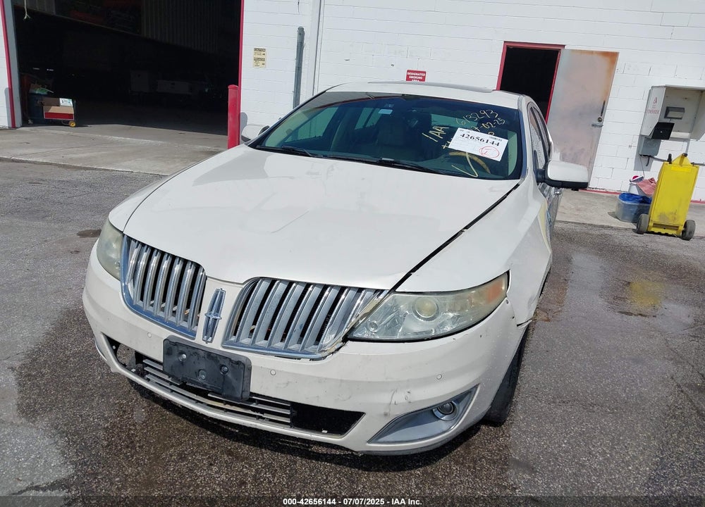 2009 LINCOLN MKS VIN: 1LNHM93R69G613293