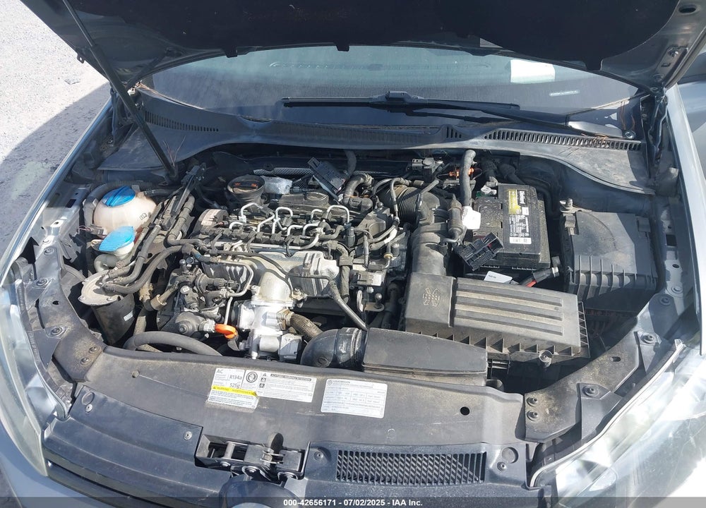 2013 VOLKSWAGEN GOLF VIN: WVWBM7AJ7DW034162